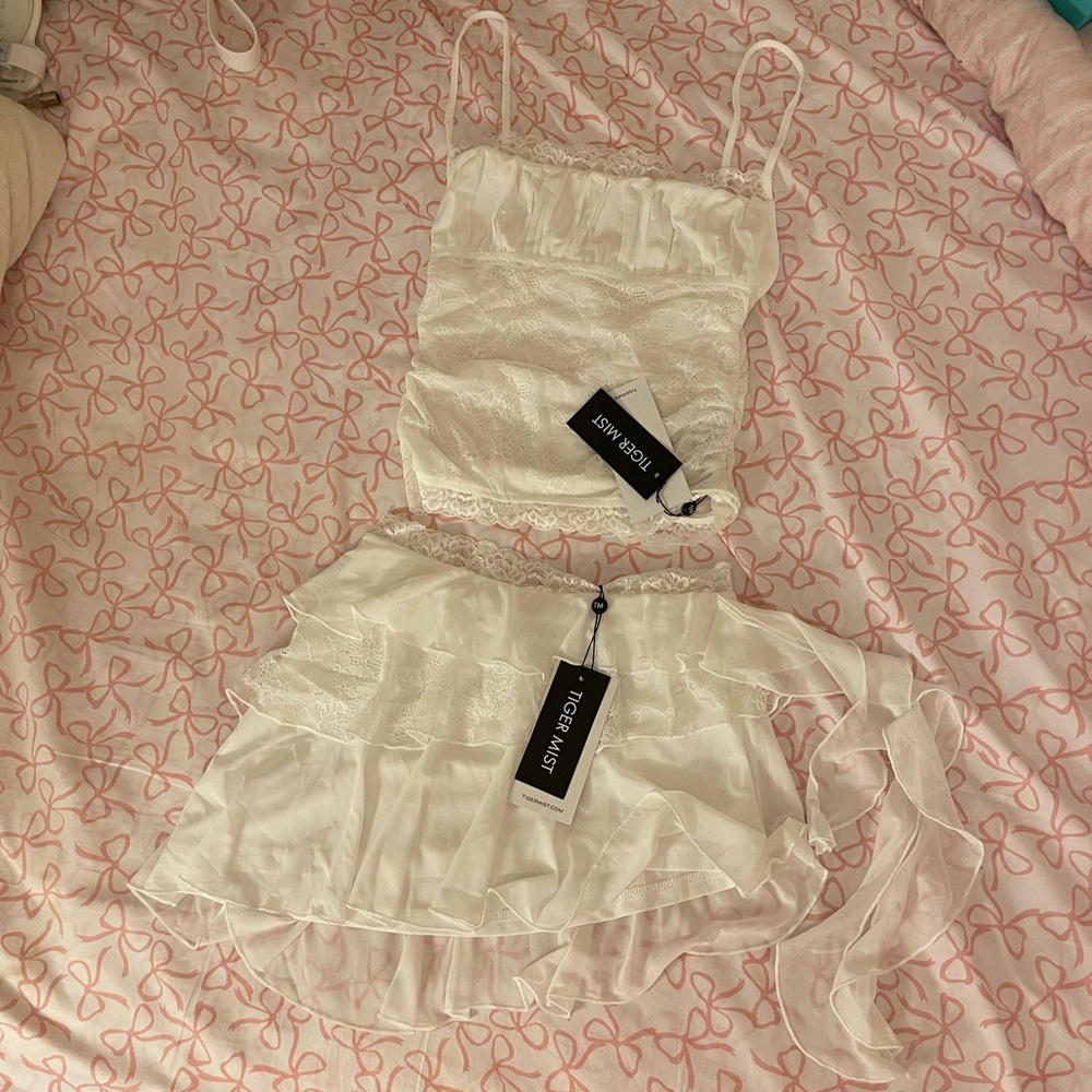 Tiger Mist White Ruffle Skirt Set - Picture 4 of 15
